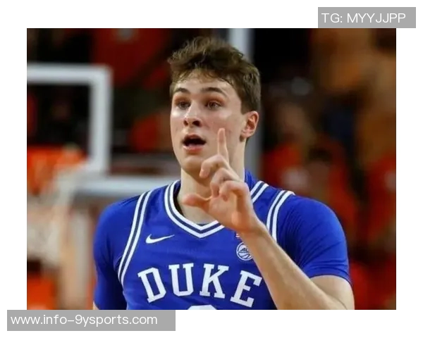 弗拉格谈达拉斯球迷期待称东契奇交易后我将迎接挑战 弗拉格谈达拉斯球迷期待称东契奇交易后我将迎接挑战