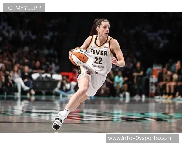 美国女篮训练营名单公布克拉克领衔新星朱朱沃特金斯闪耀其中