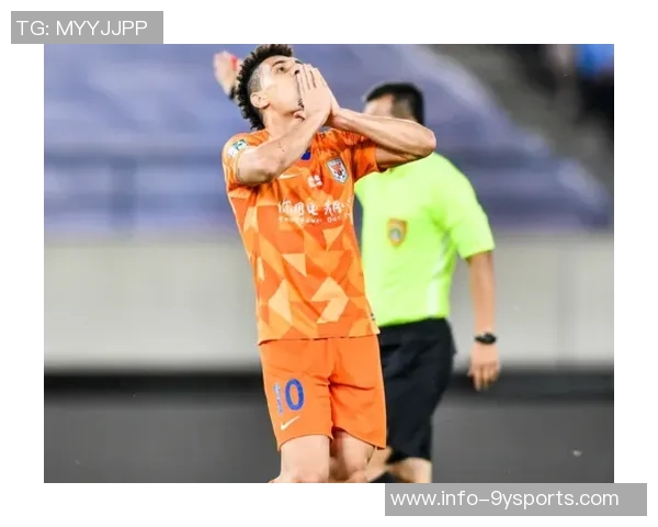 谢文能表现不佳引发热议本场比赛24次失误丢球权传球失误频繁 谢文能表现不佳引发热议本场比赛24次失误丢球权传球失误频繁