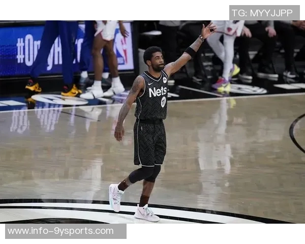 欧文随队出征三连客投篮训练后坚持个人训练展现职业精神